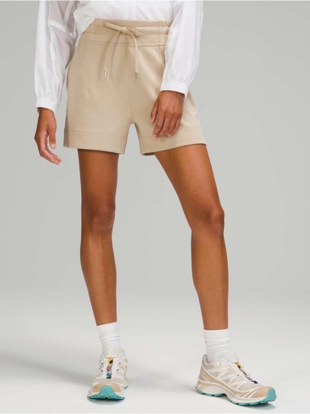 Lululemon Soft Ambitions High Rise Short 4" Size 2